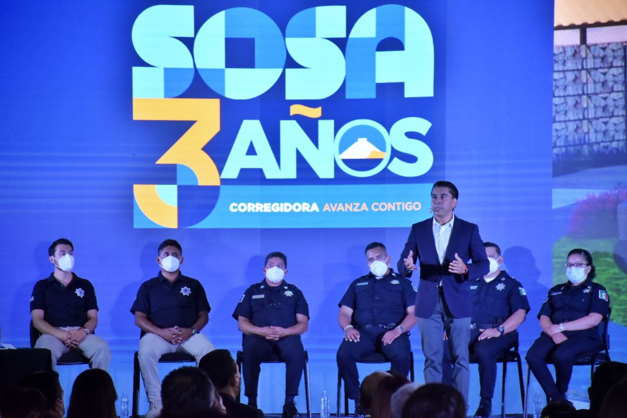 Roberto Sosa Pichardo Rinde Su Er Informe De Gobierno Corregidora A