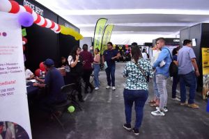 photo_5537501068901066699_y